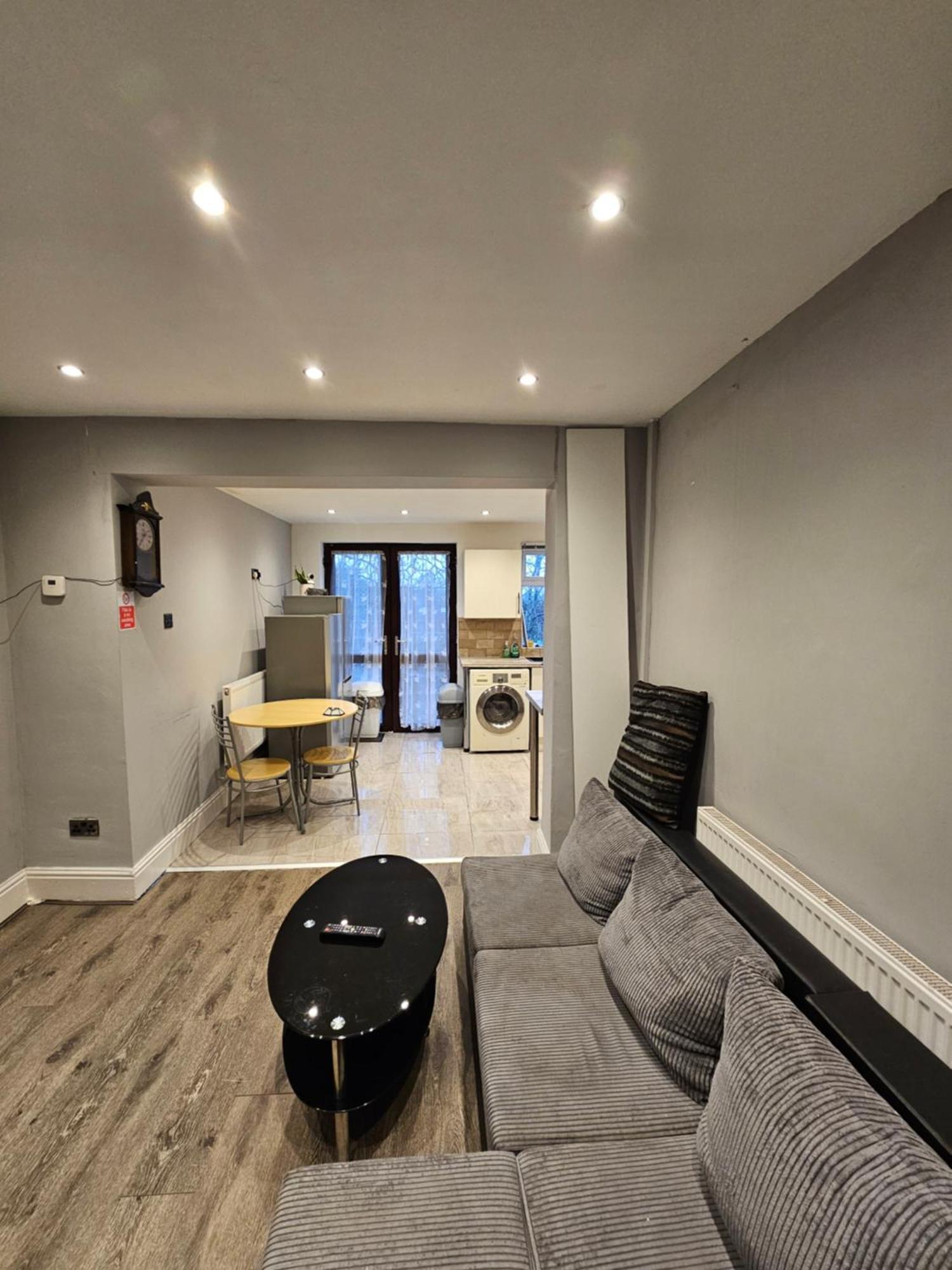 Monyhull Homestay - Near City Centre Kingsheath Nia Nec Bhx Birmingam Exterior foto